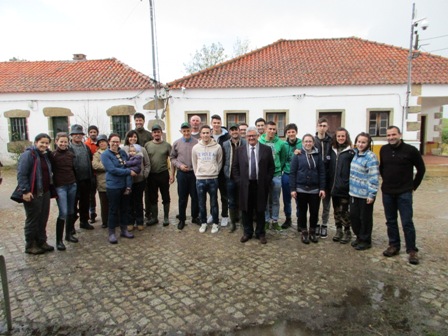 Jovens italianos aprendem agricultura biológica